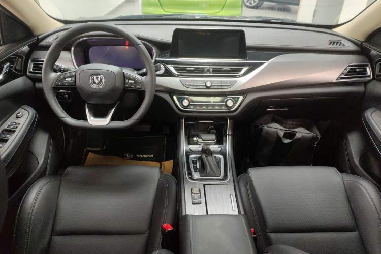 Used CHANGAN Ruicheng CC 2021 Blue Whale Edition 1.5T DCT Prestige Model Interior 2
