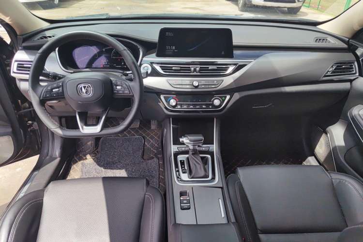 Used CHANGAN Ruicheng CC 2021 Blue Whale Edition 1.5T DCT Flagship Model Interior 3