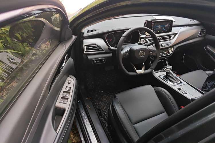 Used CHANGAN Ruicheng CC 2021 Blue Whale Edition 1.5T DCT Luxury Model Interior 3