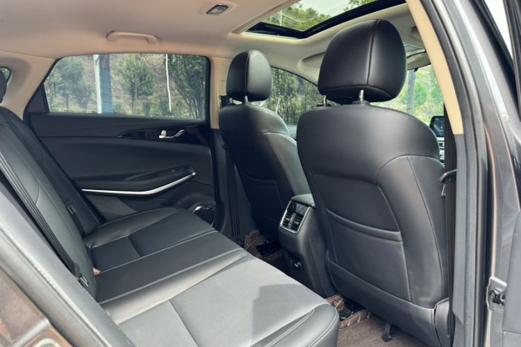 Used CHANGAN Ruicheng CC 2021 Blue Whale Edition 1.5T DCT Luxury Model Interior 4