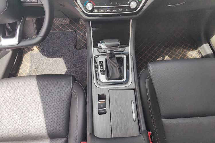 Used CHANGAN Ruicheng CC 2021 Blue Whale Edition 1.5T DCT Flagship Model Interior 6