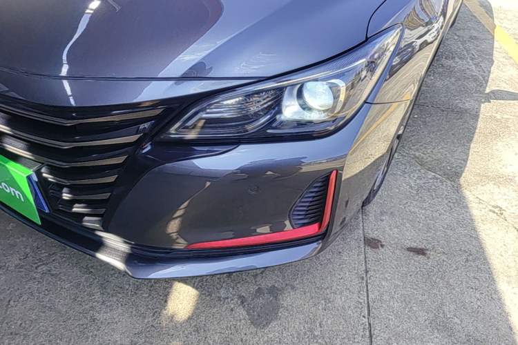 Used CHANGAN Ruicheng CC 2021 Blue Whale Edition 1.5T DCT Prestige Model Left Front Headlight