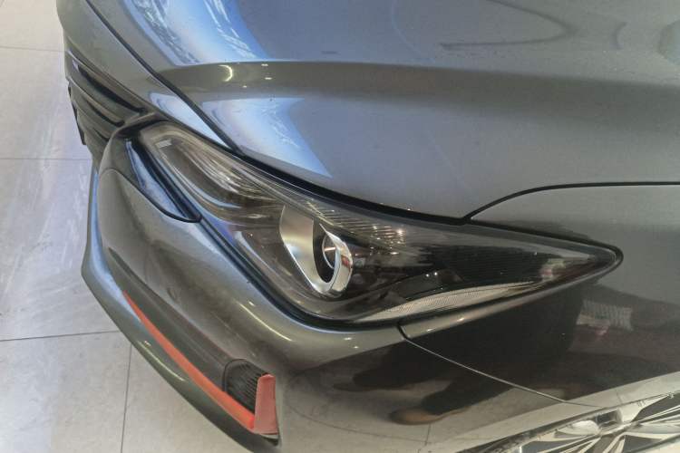 Used CHANGAN Ruicheng CC 2021 Blue Whale Edition 1.5T DCT Luxury Model Left Front Headlight