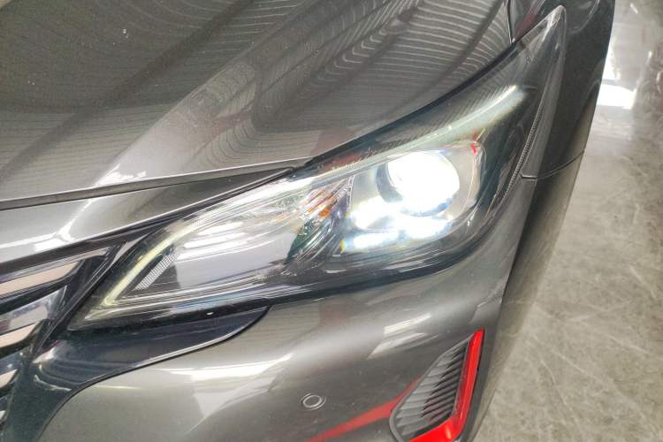 Used CHANGAN Ruicheng CC 2021 Blue Whale Edition 1.5T DCT Luxury Model Left Front Headlight