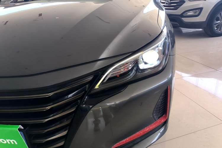 Used CHANGAN Ruicheng CC 2021 Blue Whale Edition 1.5T DCT Luxury Model Left Front Headlight