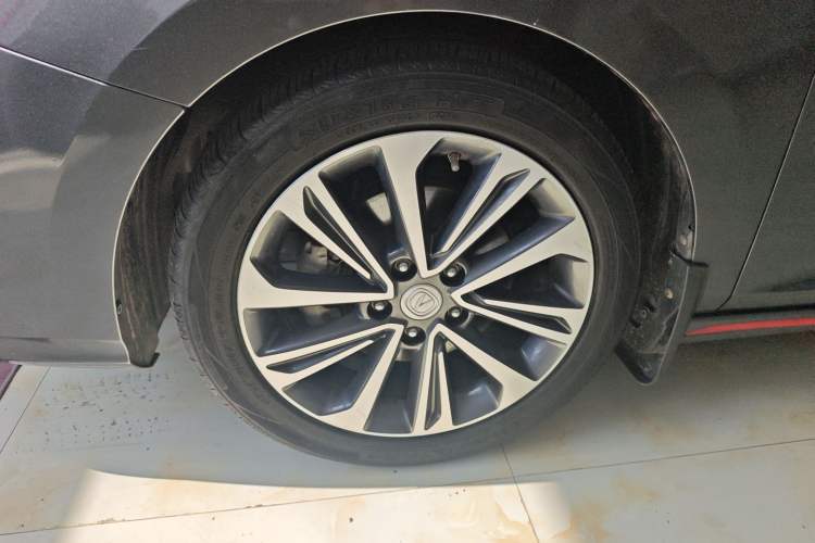 Used CHANGAN Ruicheng CC 2021 Blue Whale Edition 1.5T DCT Luxury Model Left Front Wheel Hub