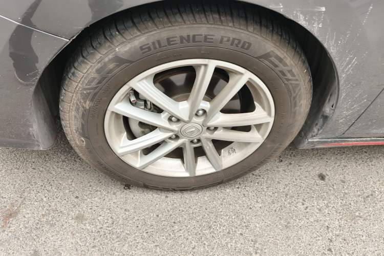 Used CHANGAN Ruicheng CC 2021 Blue Whale Edition 1.5T DCT Elite Model Left Front Wheel Hub