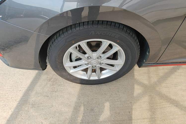 Used CHANGAN Ruicheng CC 2021 Blue Whale Edition 1.5T DCT Elite Model Left Front Wheel Hub