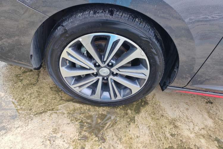 Used CHANGAN Ruicheng CC 2021 Blue Whale Edition 1.5T DCT Flagship Model Left Front Wheel Hub