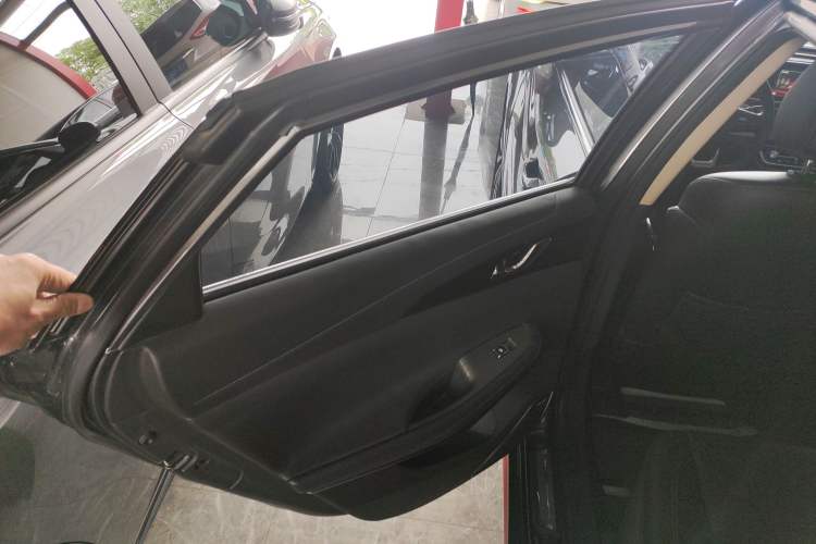 Used CHANGAN Ruicheng CC 2021 Blue Whale Edition 1.5T DCT Luxury Model Left Rear Door Interior