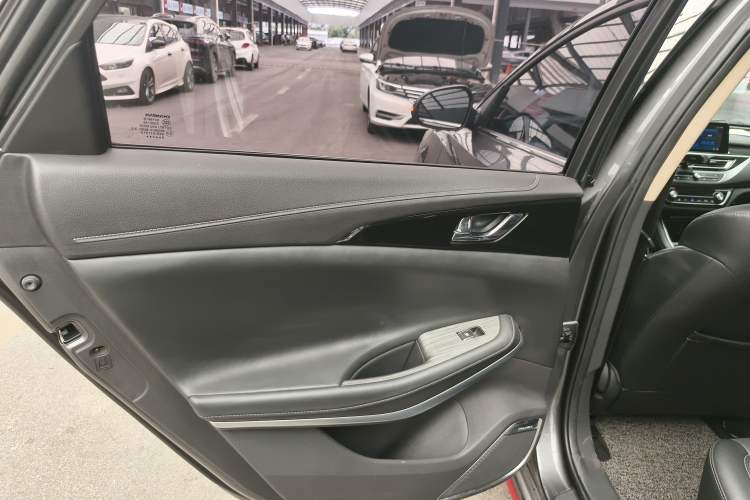 Used CHANGAN Ruicheng CC 2021 Blue Whale Edition 1.5T DCT Elite Model Left Rear Door Interior