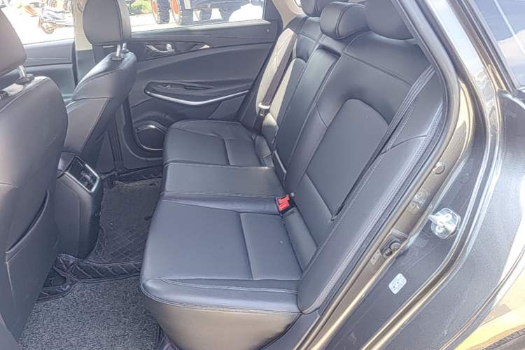 Used CHANGAN Ruicheng CC 2021 Blue Whale Edition 1.5T DCT Prestige Model Left Rear Seat