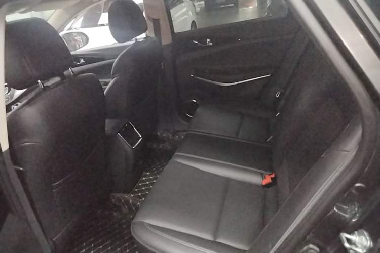 Used CHANGAN Ruicheng CC 2021 Blue Whale Edition 1.5T DCT Elite Model Left Rear Seat