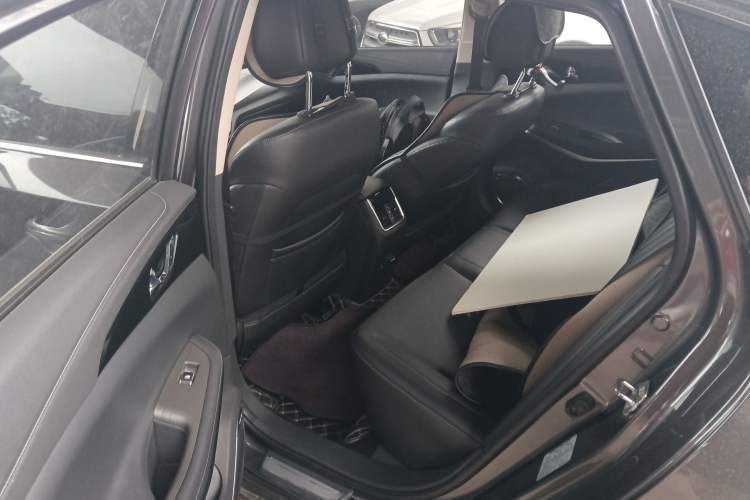 Used CHANGAN Ruicheng CC 2021 Blue Whale Edition 1.5T DCT Prestige Model Left Rear Seat