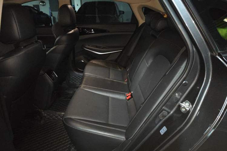 Used CHANGAN Ruicheng CC 2021 Blue Whale Edition 1.5T DCT Prestige Model Left Rear Seat