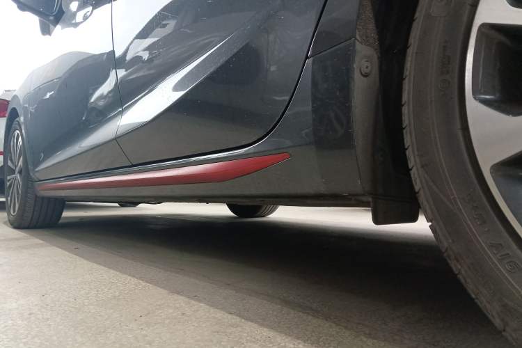 Used CHANGAN Ruicheng CC 2021 Blue Whale Edition 1.5T DCT Prestige Model Left Side Sill
