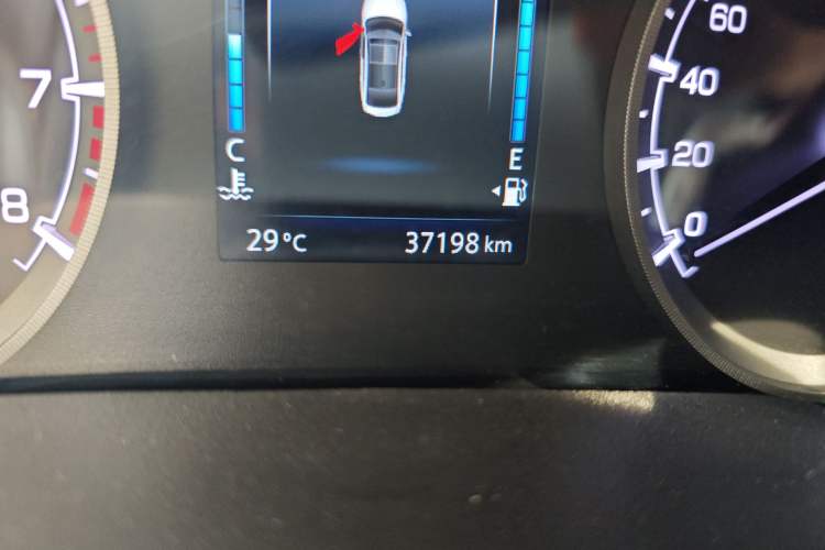 Used CHANGAN Ruicheng CC 2021 Blue Whale Edition 1.5T DCT Luxury Model Odometer Close Up