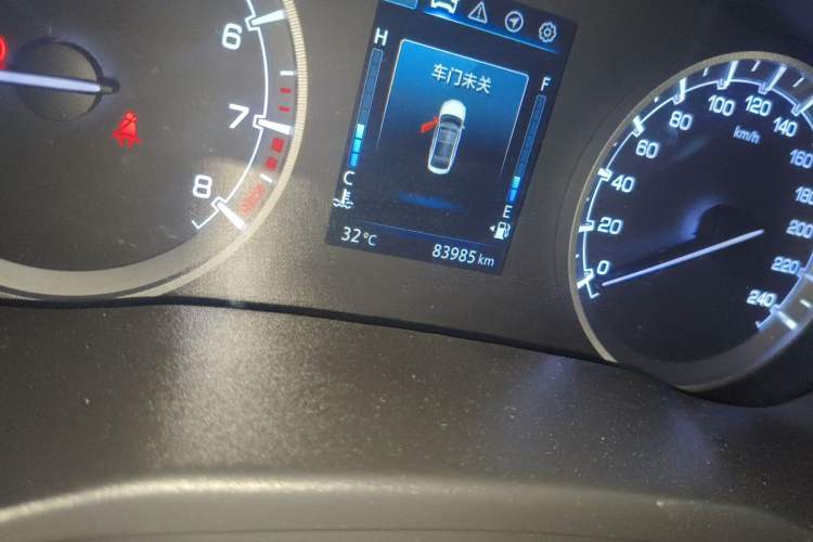 Used CHANGAN Ruicheng CC 2021 Blue Whale Edition 1.5T DCT Prestige Model Odometer Close Up