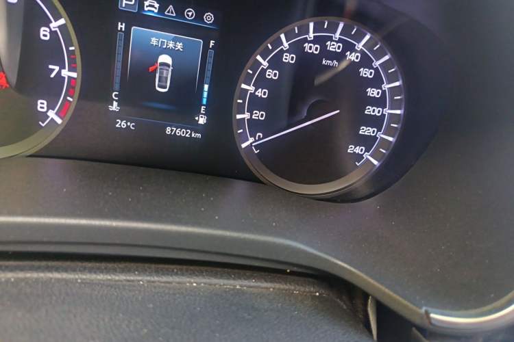Used CHANGAN Ruicheng CC 2021 Blue Whale Edition 1.5T DCT Luxury Model Odometer Close Up