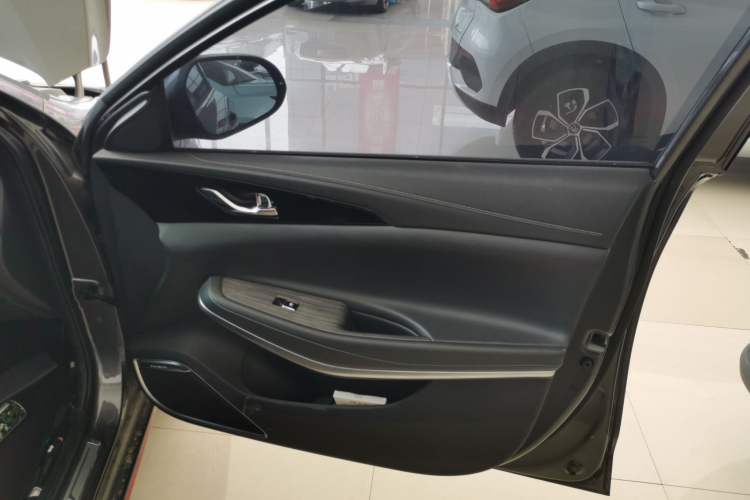 Used CHANGAN Ruicheng CC 2021 Blue Whale Edition 1.5T DCT Prestige Model Right Front Door Interior