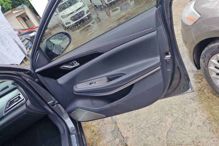 Used CHANGAN Ruicheng CC 2021 Blue Whale Edition 1.5T DCT Flagship Model Right Front Door Interior