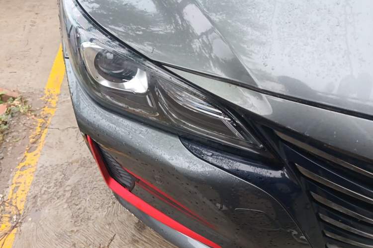 Used CHANGAN Ruicheng CC 2021 Blue Whale Edition 1.5T DCT Luxury Model Right Front Headlight
