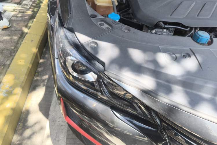 Used CHANGAN Ruicheng CC 2021 Blue Whale Edition 1.5T DCT Luxury Model Right Front Headlight