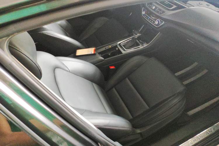 Used CHANGAN Ruicheng CC 2021 Blue Whale Edition 1.5T DCT Luxury Model Right Front Seat