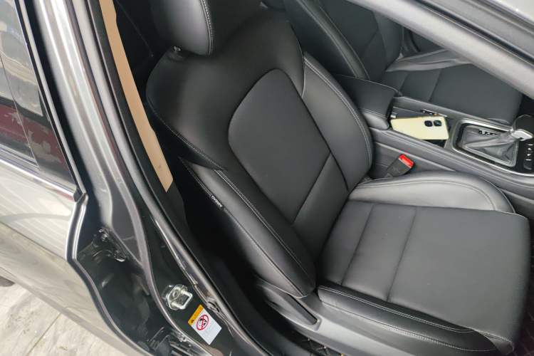 Used CHANGAN Ruicheng CC 2021 Blue Whale Edition 1.5T DCT Prestige Model Right Front Seat