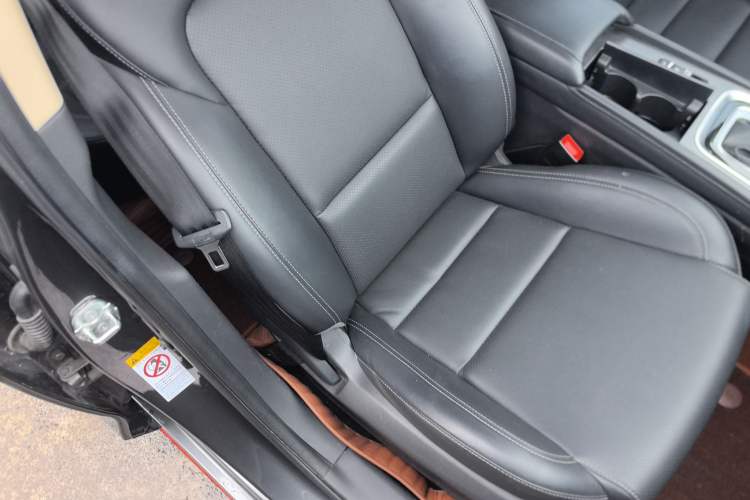 Used CHANGAN Ruicheng CC 2021 Blue Whale Edition 1.5T DCT Elite Model Right Front Seat