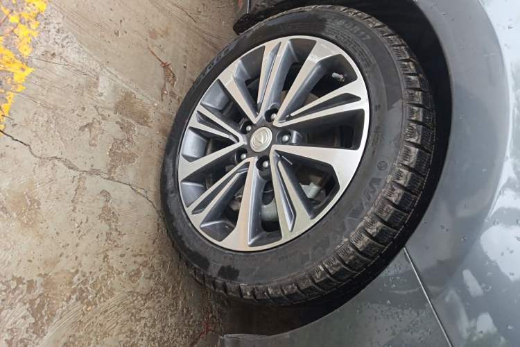 Used CHANGAN Ruicheng CC 2021 Blue Whale Edition 1.5T DCT Luxury Model Right Front Wheel Hub