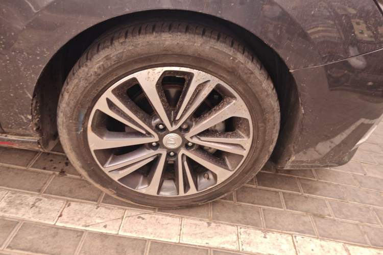 Used CHANGAN Ruicheng CC 2021 Blue Whale Edition 1.5T DCT Luxury Model Right Front Wheel Hub