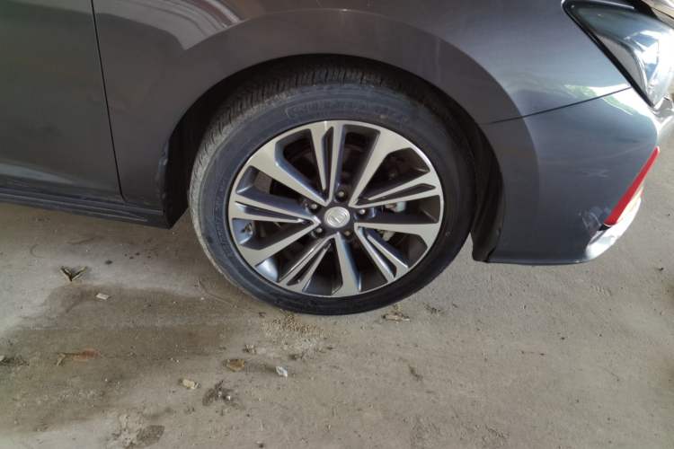 Used CHANGAN Ruicheng CC 2021 Blue Whale Edition 1.5T DCT Luxury Model Right Front Wheel Hub
