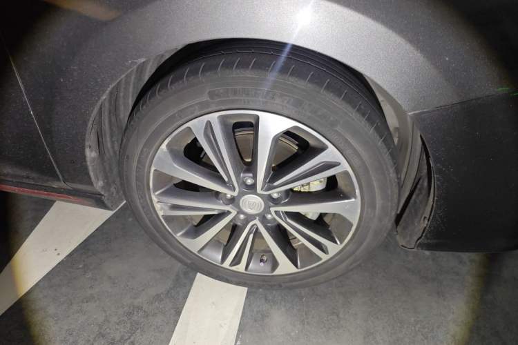 Used CHANGAN Ruicheng CC 2021 Blue Whale Edition 1.5T DCT Luxury Model Right Front Wheel Hub