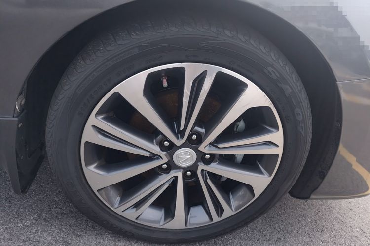 Used CHANGAN Ruicheng CC 2021 Blue Whale Edition 1.5T DCT Luxury Model Right Front Wheel Hub