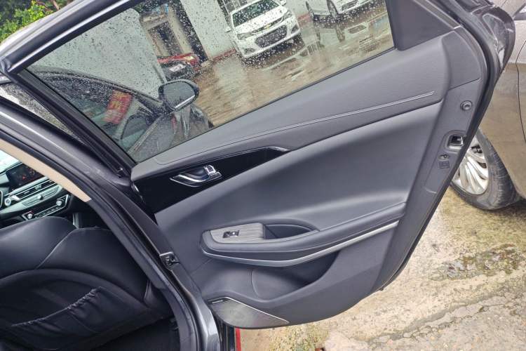 Used CHANGAN Ruicheng CC 2021 Blue Whale Edition 1.5T DCT Flagship Model Right Rear Door Interior