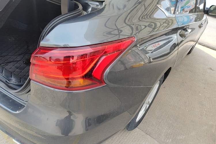 Used CHANGAN Ruicheng CC 2021 Blue Whale Edition 1.5T DCT Elite Model Right Rear Taillight