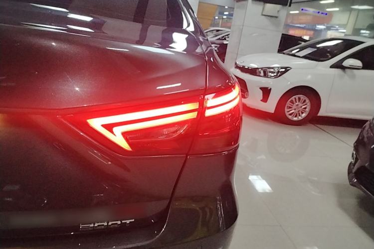Used CHANGAN Ruicheng CC 2021 Blue Whale Edition 1.5T DCT Elite Model Right Rear Taillight