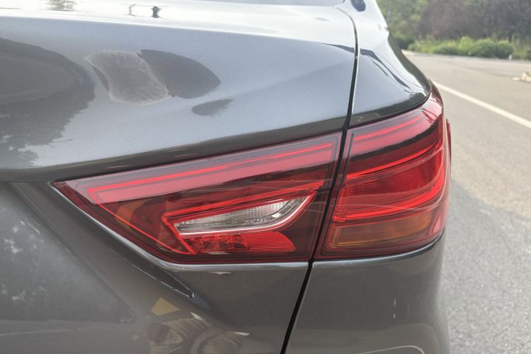 Used CHANGAN Ruicheng CC 2021 Blue Whale Edition 1.5T DCT Luxury Model Right Rear Taillight