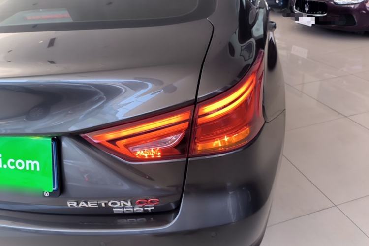 Used CHANGAN Ruicheng CC 2021 Blue Whale Edition 1.5T DCT Luxury Model Right Rear Taillight