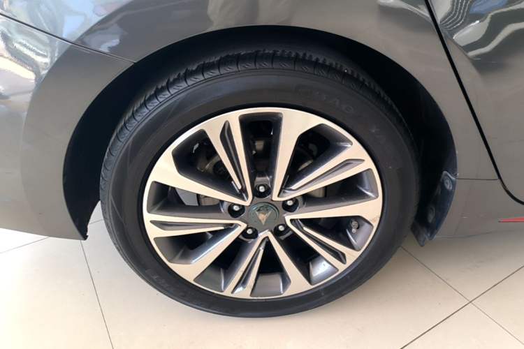 Used CHANGAN Ruicheng CC 2021 Blue Whale Edition 1.5T DCT Luxury Model Right Rear Wheel Hub