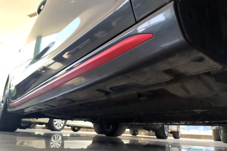 Used CHANGAN Ruicheng CC 2021 Blue Whale Edition 1.5T DCT Luxury Model Right Side Sill