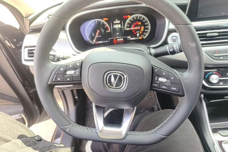 Used CHANGAN Ruicheng CC 2021 Blue Whale Edition 1.5T DCT Prestige Model Steering Wheel