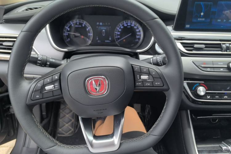 Used CHANGAN Ruicheng CC 2021 Blue Whale Edition 1.5T DCT Luxury Model Steering Wheel