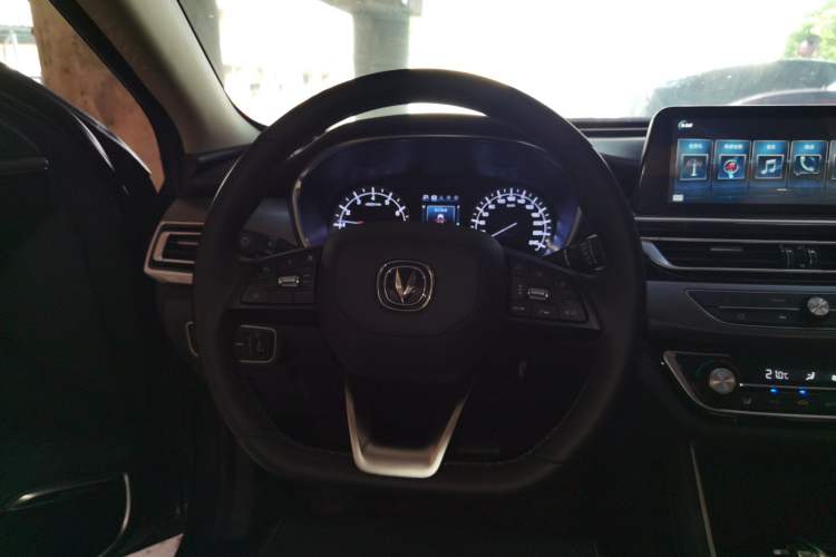 Used CHANGAN Ruicheng CC 2021 Blue Whale Edition 1.5T DCT Luxury Model Steering Wheel