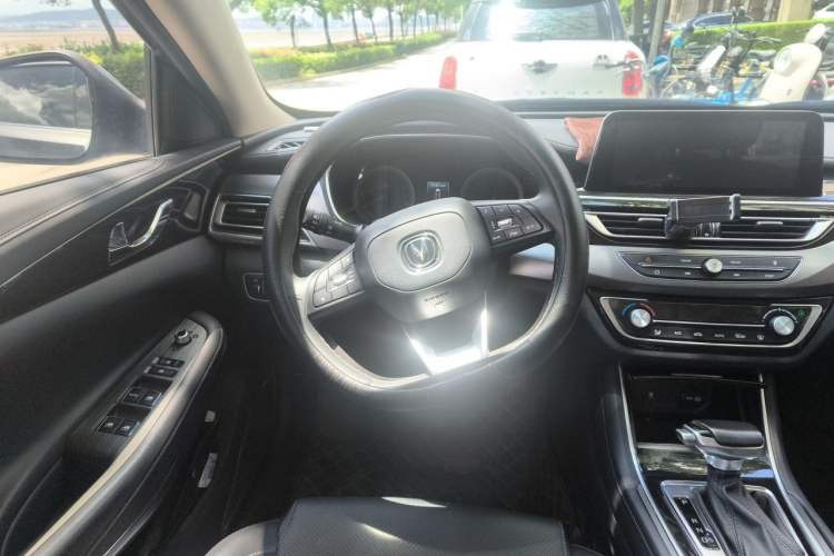 Used CHANGAN Ruicheng CC 2021 Blue Whale Edition 1.5T DCT Luxury Model Steering Wheel