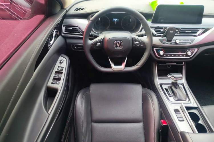 Used CHANGAN Ruicheng CC 2021 Blue Whale Edition 1.5T DCT Luxury Model Steering Wheel