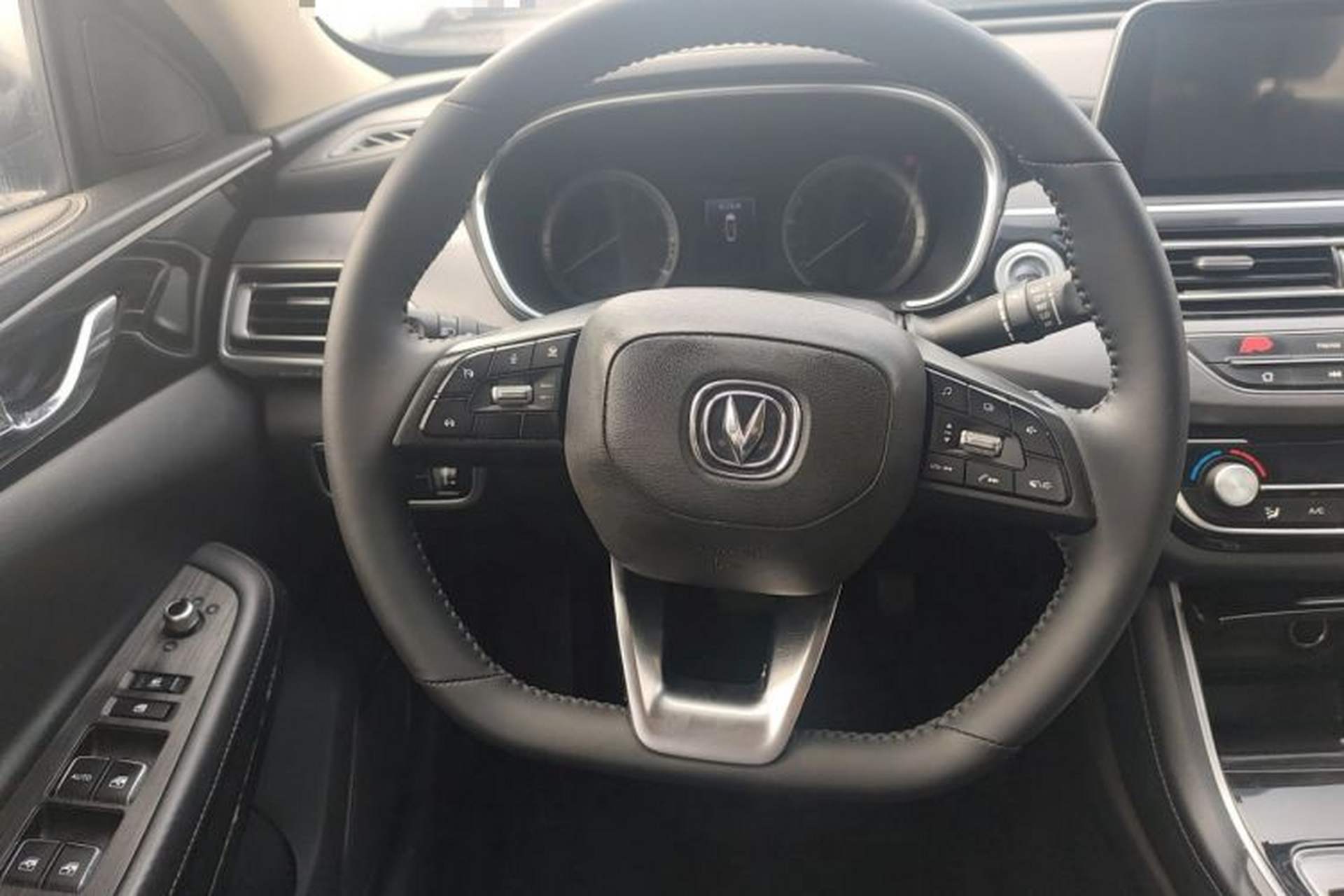 Used CHANGAN Ruicheng CC 2021 Blue Whale Edition 1.5T DCT Luxury Model Steering Wheel