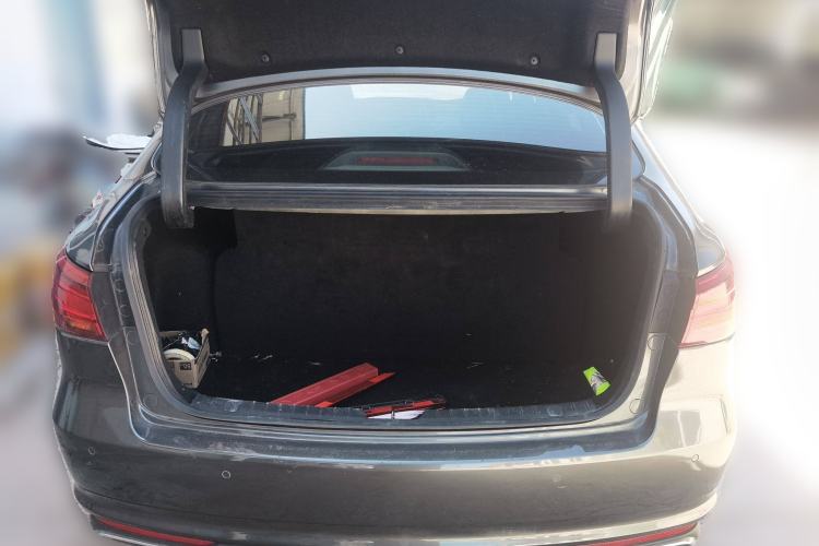 Used CHANGAN Ruicheng CC 2021 Blue Whale Edition 1.5T DCT Elite Model Trunk