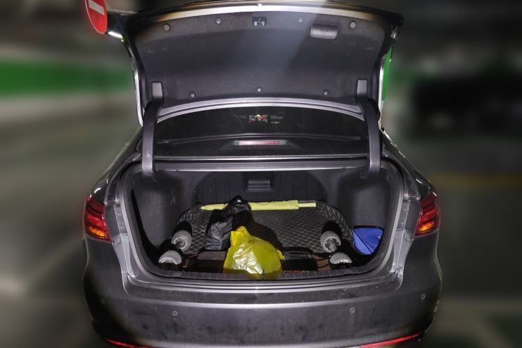 Used CHANGAN Ruicheng CC 2021 Blue Whale Edition 1.5T DCT Luxury Model Trunk